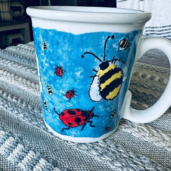 Vintage Y2K cottagecore oversized bumble bee ladybug floral coffee mug planter - Picture 7 of 8